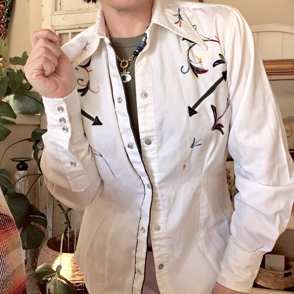 Vintage Miller Westen Wear Rainbow Embroidered Snap Front Rodeo Shirt